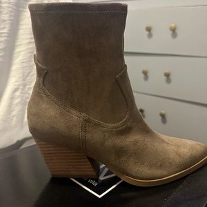 Dolce Vita Booties